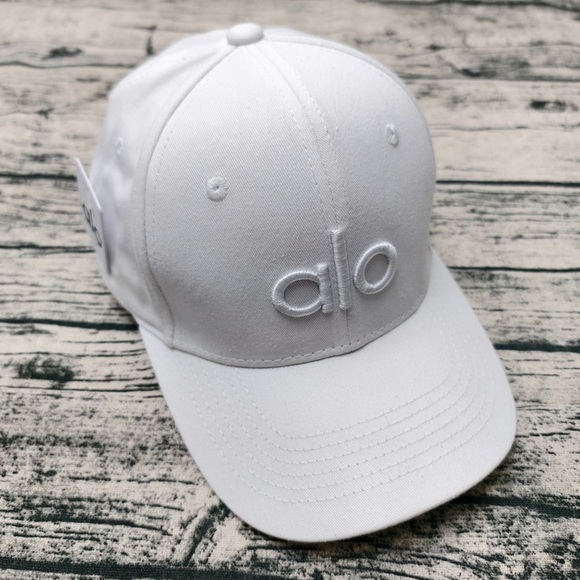 ALO Yoga Off-Duty Baseball Cap - Picture 1 of 5